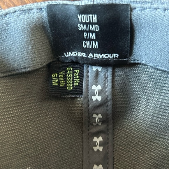 Under Armour Youth Cap Size S/M - Picture 5 of 5